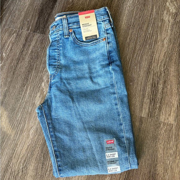 Levi's Wedge Straight Ankle Women's Blue Jeans - Picture 2 of 5